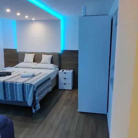 Amadeus Apartment